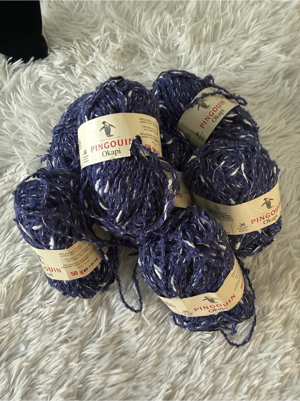 Pingouin Akapu purple/navy tweed 6 balls plus bundle